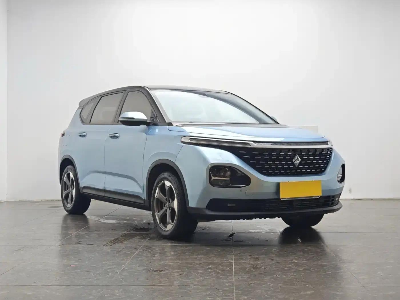 Baojun RM-5 2019 1.5T CVT 24-Hour Online Elite 7-Seater — миниатюра 2