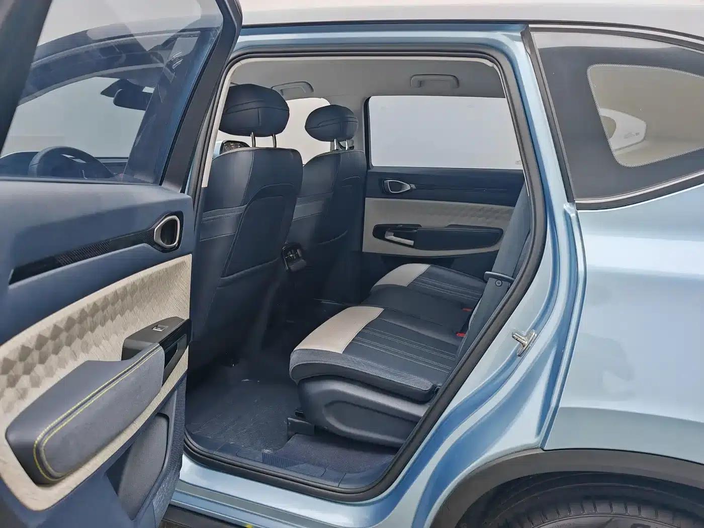 Baojun RM-5 2019 1.5T CVT 24-Hour Online Elite 7-Seater — миниатюра 18