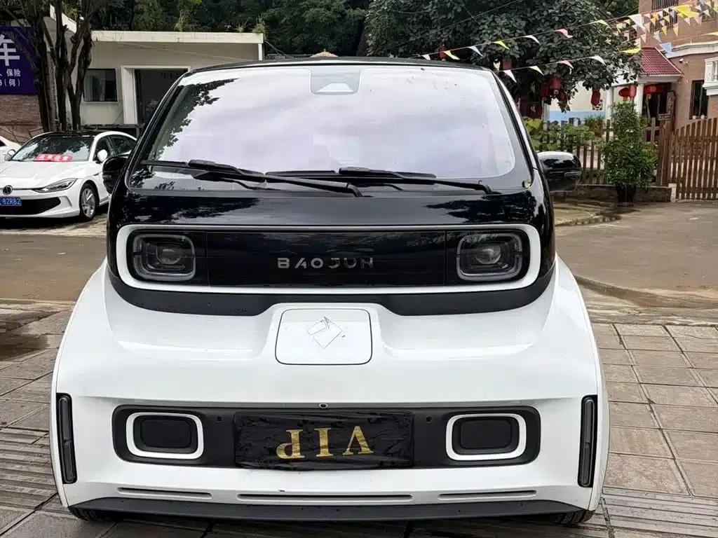 Baojun E300 2020 Plus Interstellar Smart Edition — миниатюра 2