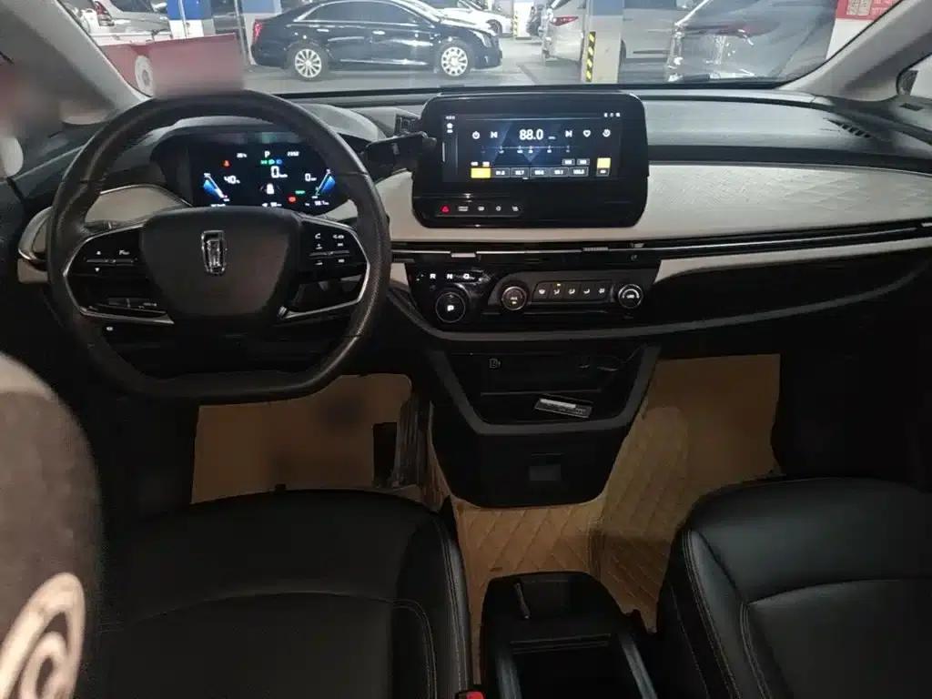 Bestune NAT 2023 PRO Comfort Travel Edition 425km — миниатюра 10