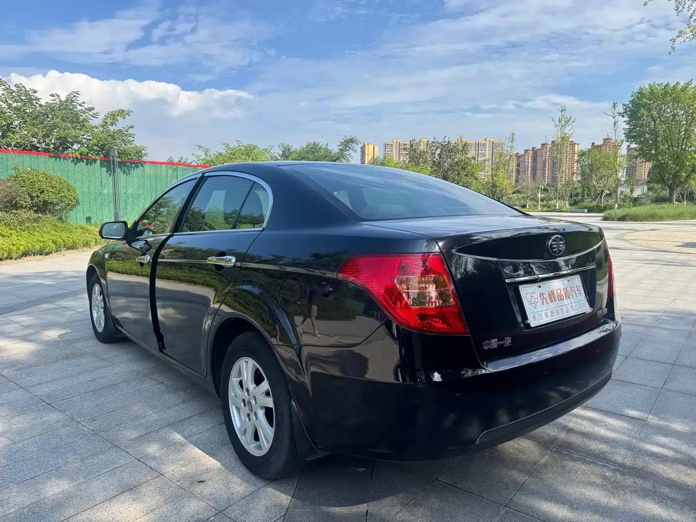 Besturn B50 2011 1.6L Automatic Fashion Edition — миниатюра 3