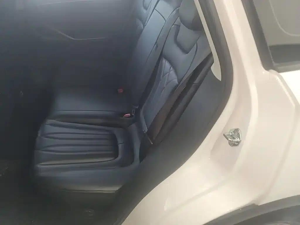 Bestune T55 2023 1.5T Automatic Leap Forward Edition — миниатюра 17