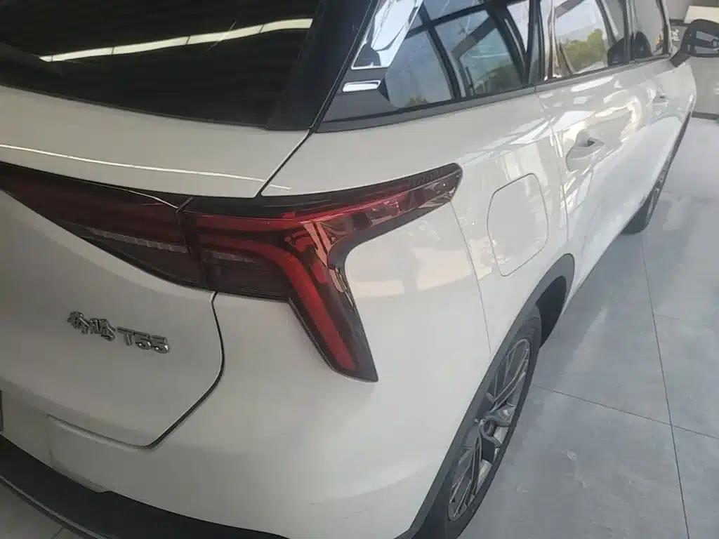 Bestune T55 2023 1.5T Automatic Leap Forward Edition — миниатюра 8