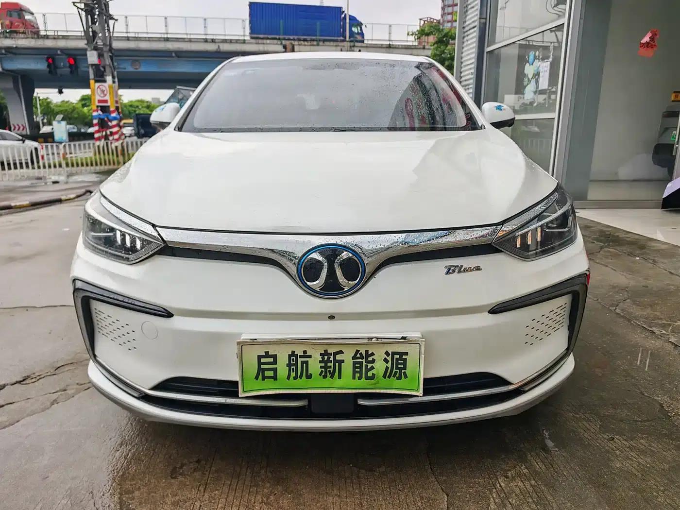 Beijing EU5 2019 R500 Smart Wind Edition — миниатюра 2