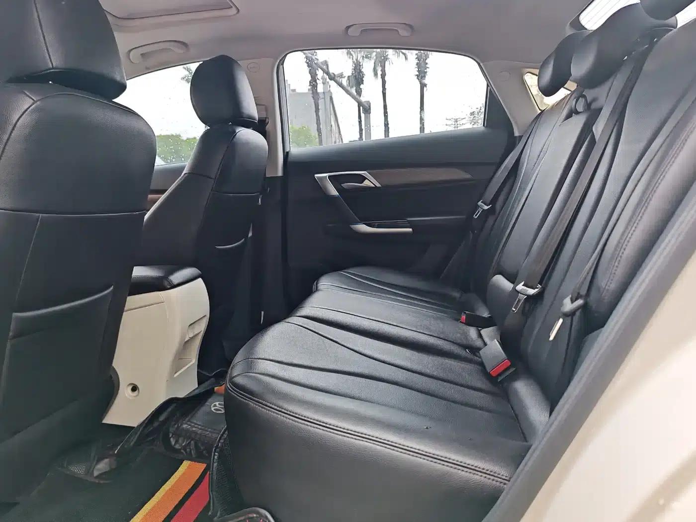 Beijing EU5 2019 R500 Smart Wind Edition — миниатюра 5