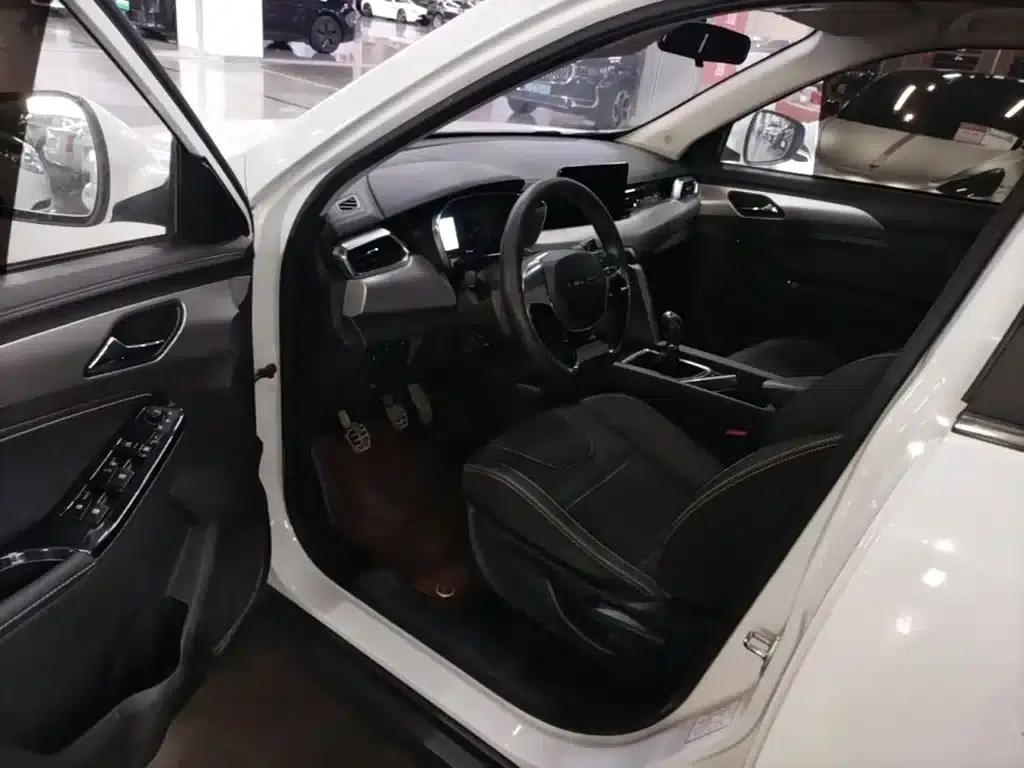 Beijing X3 2019 1.5T Manual Glory Edition — миниатюра 16