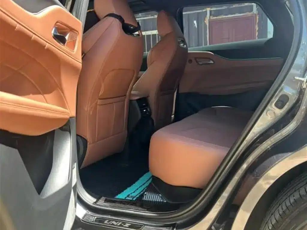 Changan UNI-Z New Energy 2024 Blue Whale Smart Electric iDD 125km Excellent Edition — миниатюра 5
