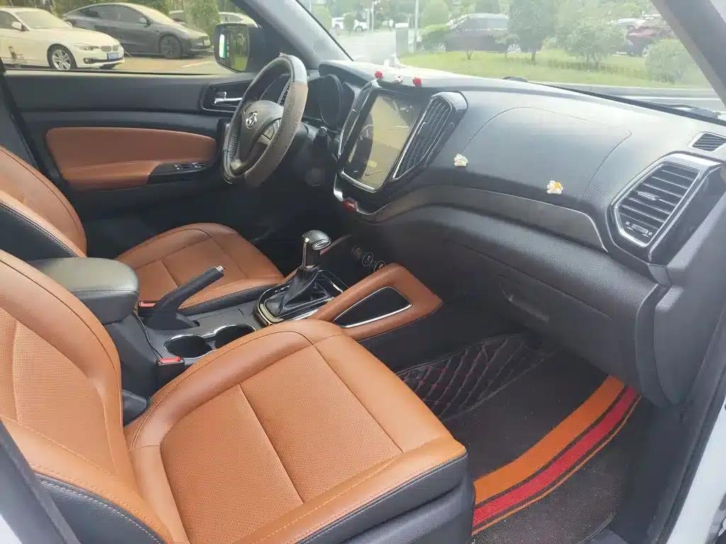 Changan Oushang CX70 2017 CX70T 1.5T Automatic Luxury Edition — миниатюра 17