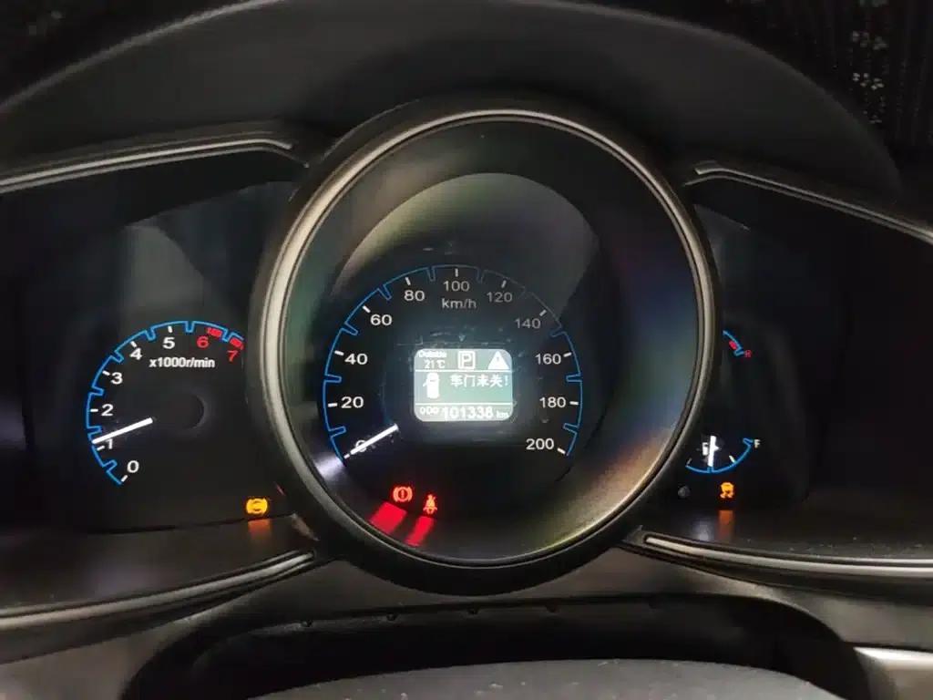 Changan Oushang CX70 2017 CX70T 1.5T Automatic Luxury Edition — миниатюра 4