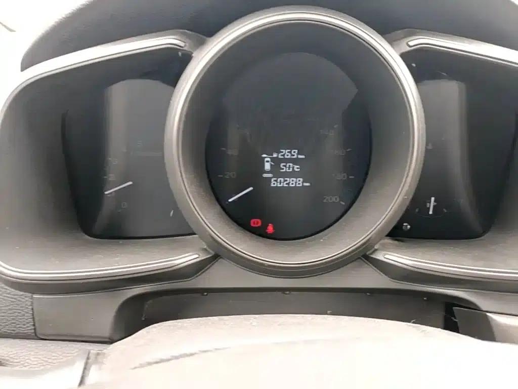 Changan Oushang CX70 2016 1.6L Manual Sport — миниатюра 12