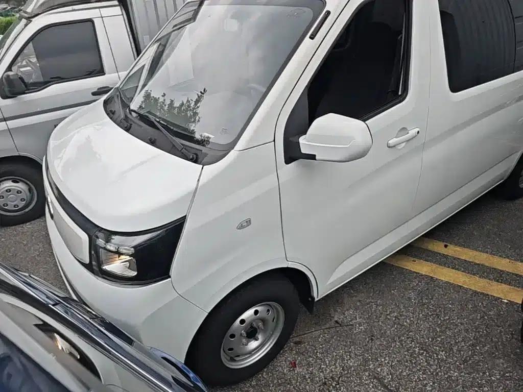 Changan Ruixing EM80 2025 Passenger Edition Comfort Model 6 Seats 300km Range Double Door — миниатюра 3