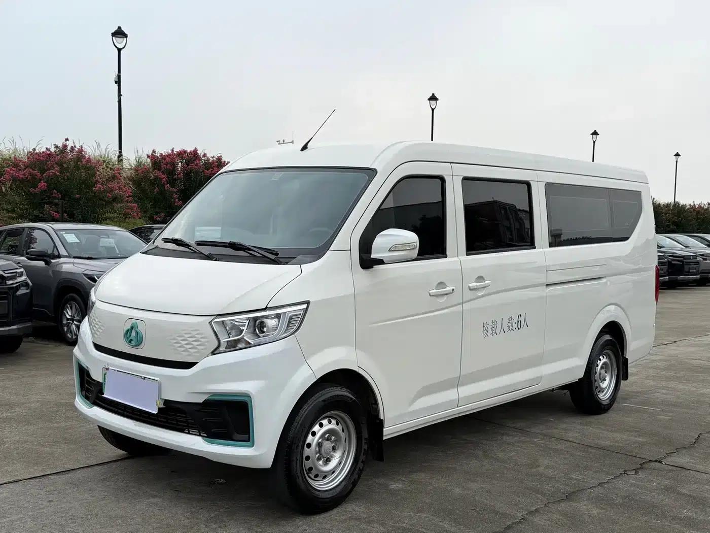CrossStar V7 EV 2024 Model 239km/h Passenger Comfort 6-Seater — миниатюра 1