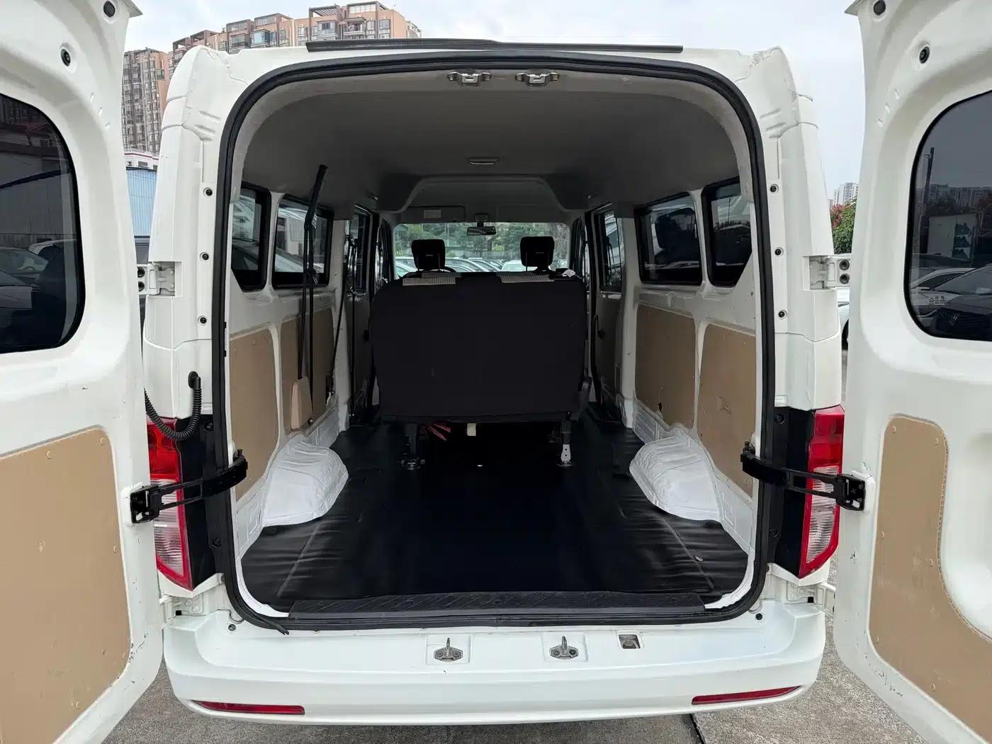 CrossStar V7 EV 2024 Model 239km/h Passenger Comfort 6-Seater — миниатюра 19