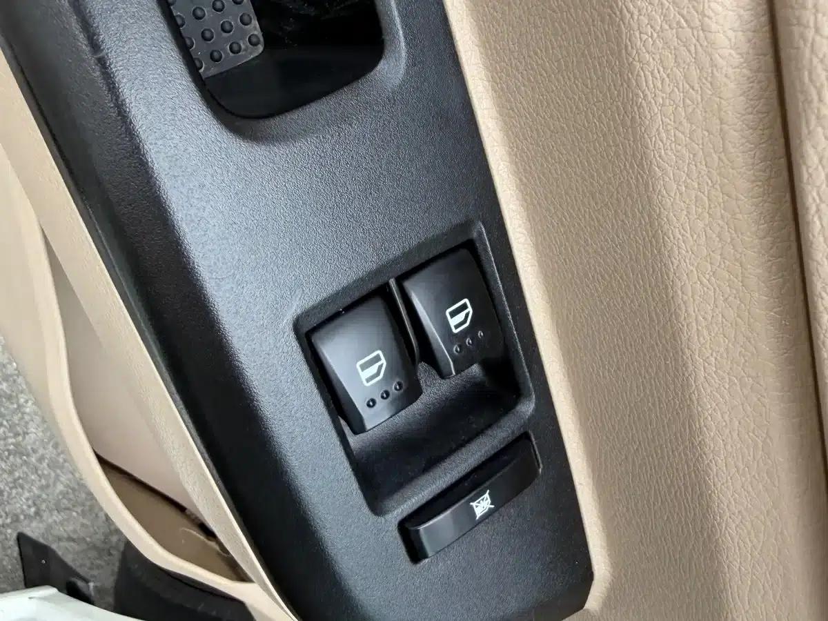 CrossStar V7 EV 2024 Model 239km/h Passenger Comfort 6-Seater — миниатюра 25