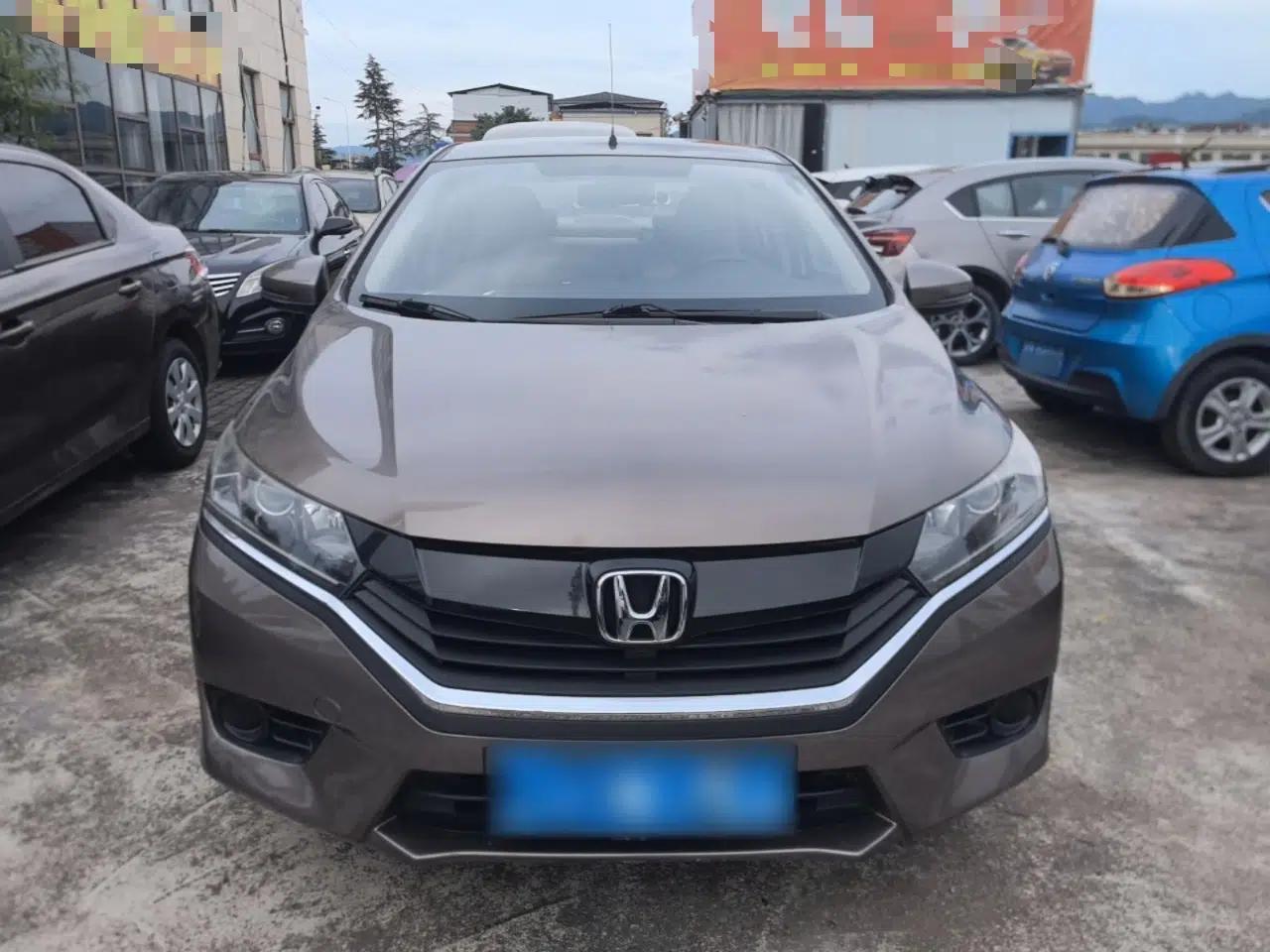 Honda Greiz 2016 1.5L CVT Classic Edition — миниатюра 2