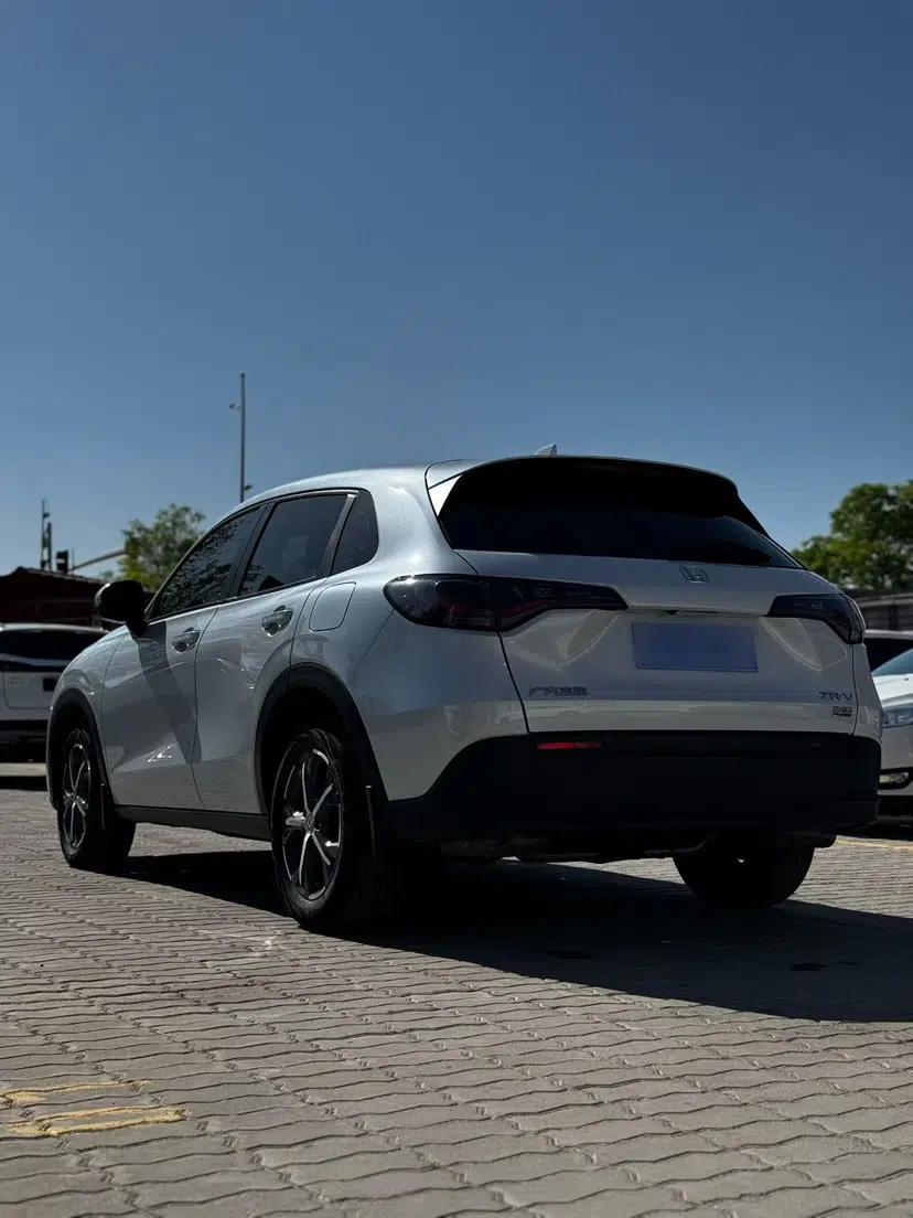 Honda ZR-V 2022 1.5T CVT Elite Edition — миниатюра 4