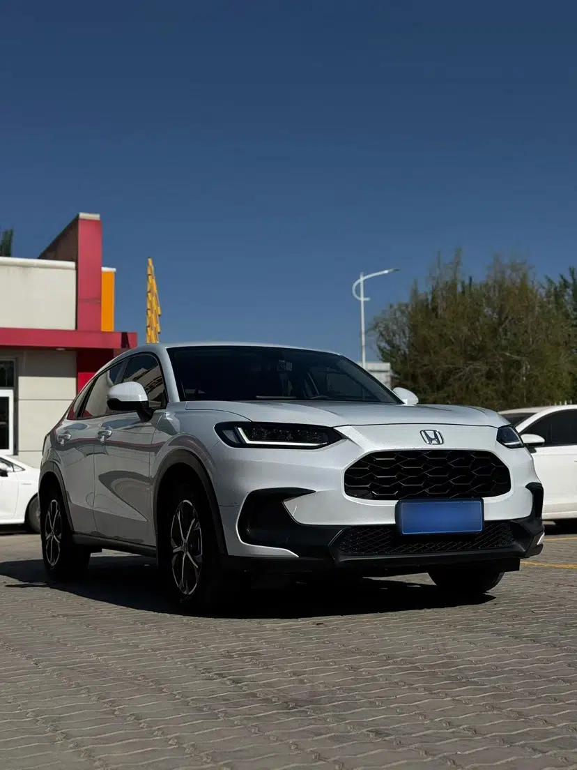 Honda ZR-V 2022 1.5T CVT Elite Edition — миниатюра 6