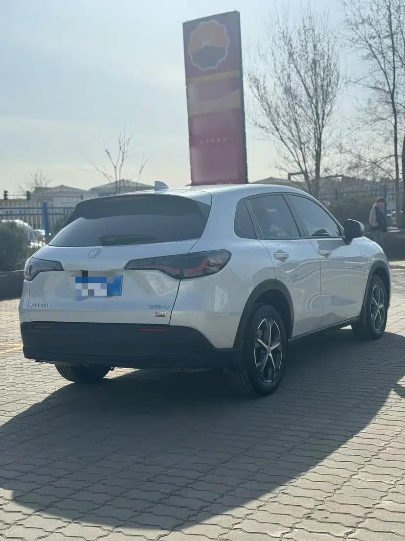Honda ZR-V 2022 1.5T CVT Elite Edition — миниатюра 9