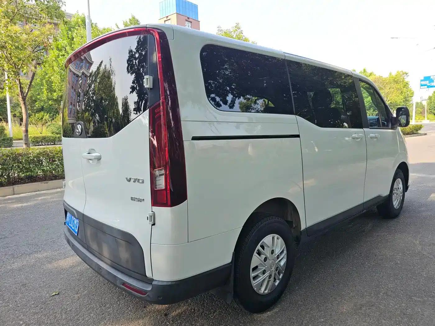 Xintu V70 2023 2.0T Elite Edition Manual Short Wheelbase Low Roof 5/6 Seats (125Ps) — миниатюра 6