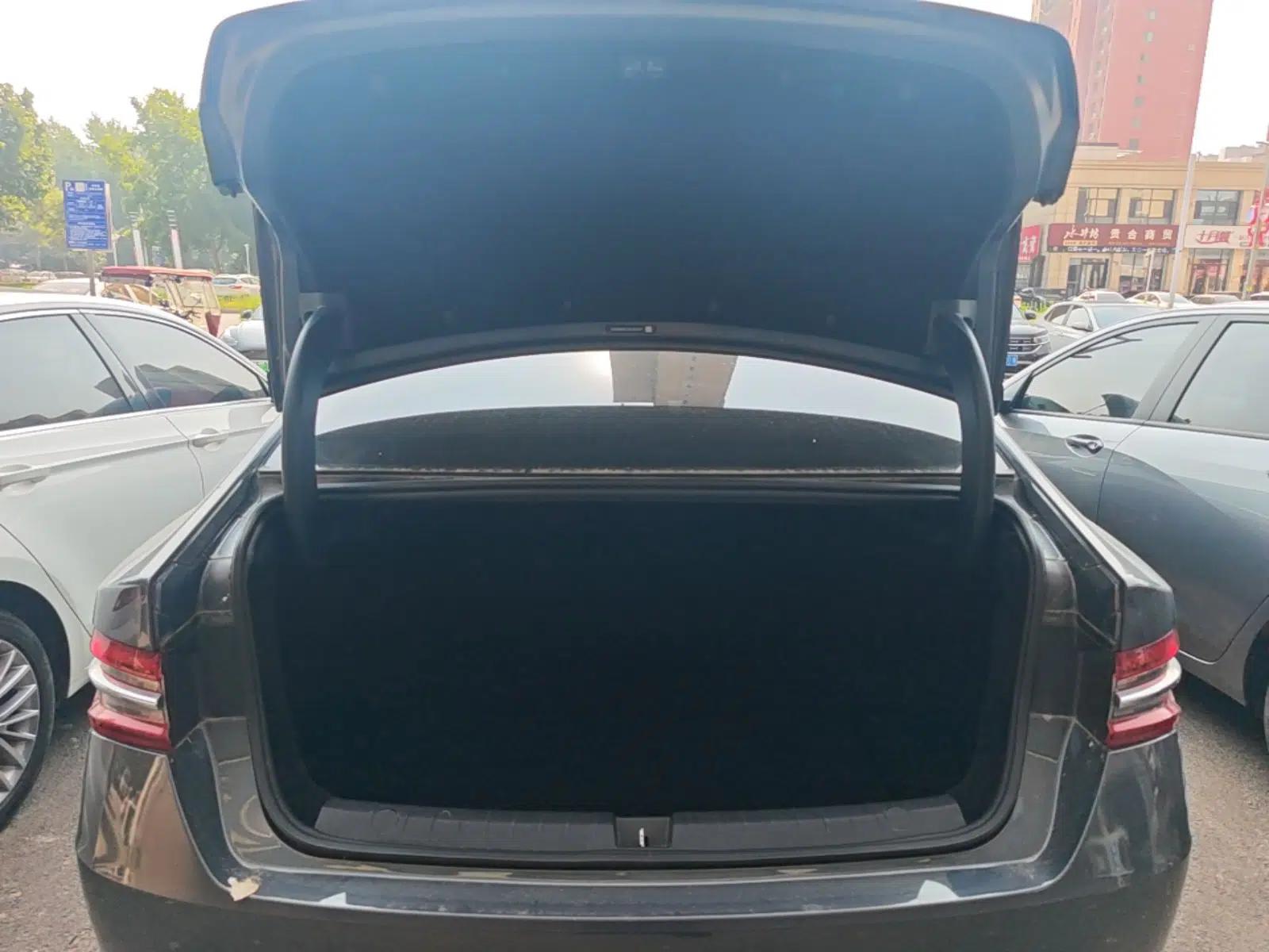 BYD Qin Pro 2018 1.5TI Automatic Smart Connect FENGSHANG Model — миниатюра 27