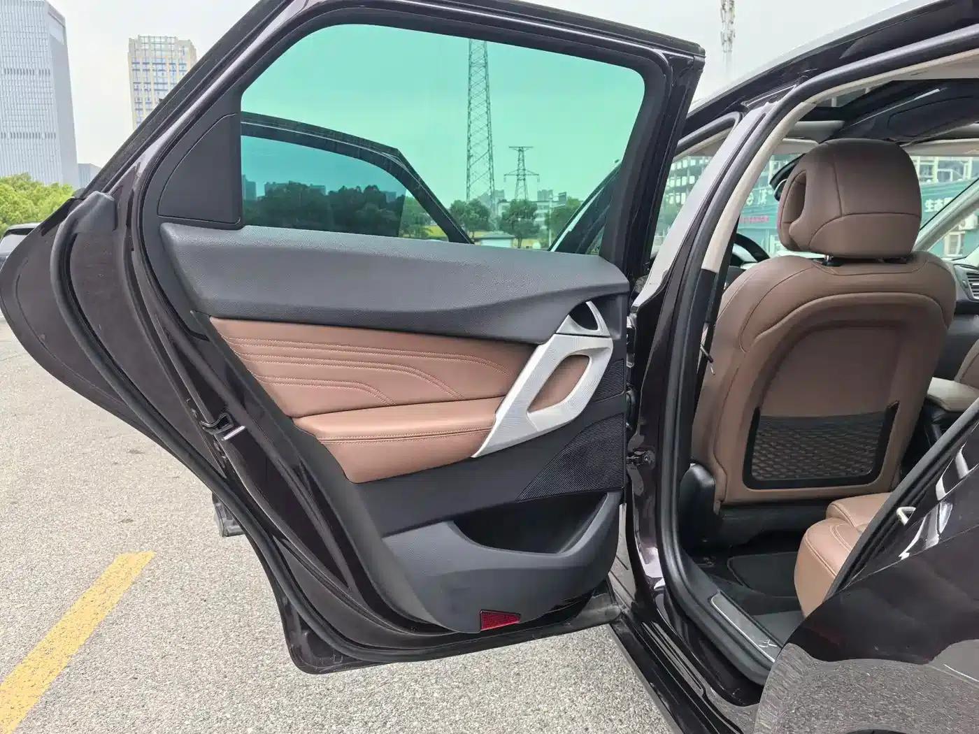 DS 5 2014 1.6T Premium Edition THP200 — миниатюра 17