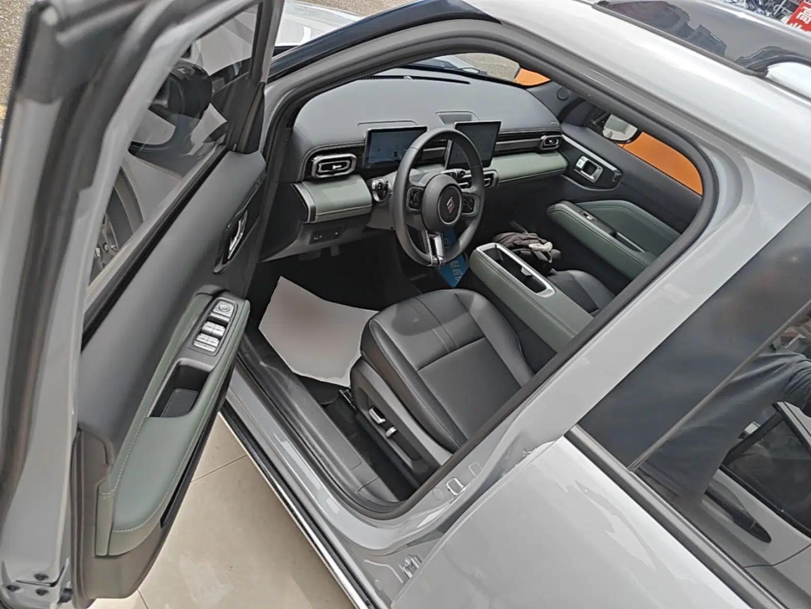 Baojun Spark EUV 2024 Prestige Edition 4 Seats — миниатюра 18