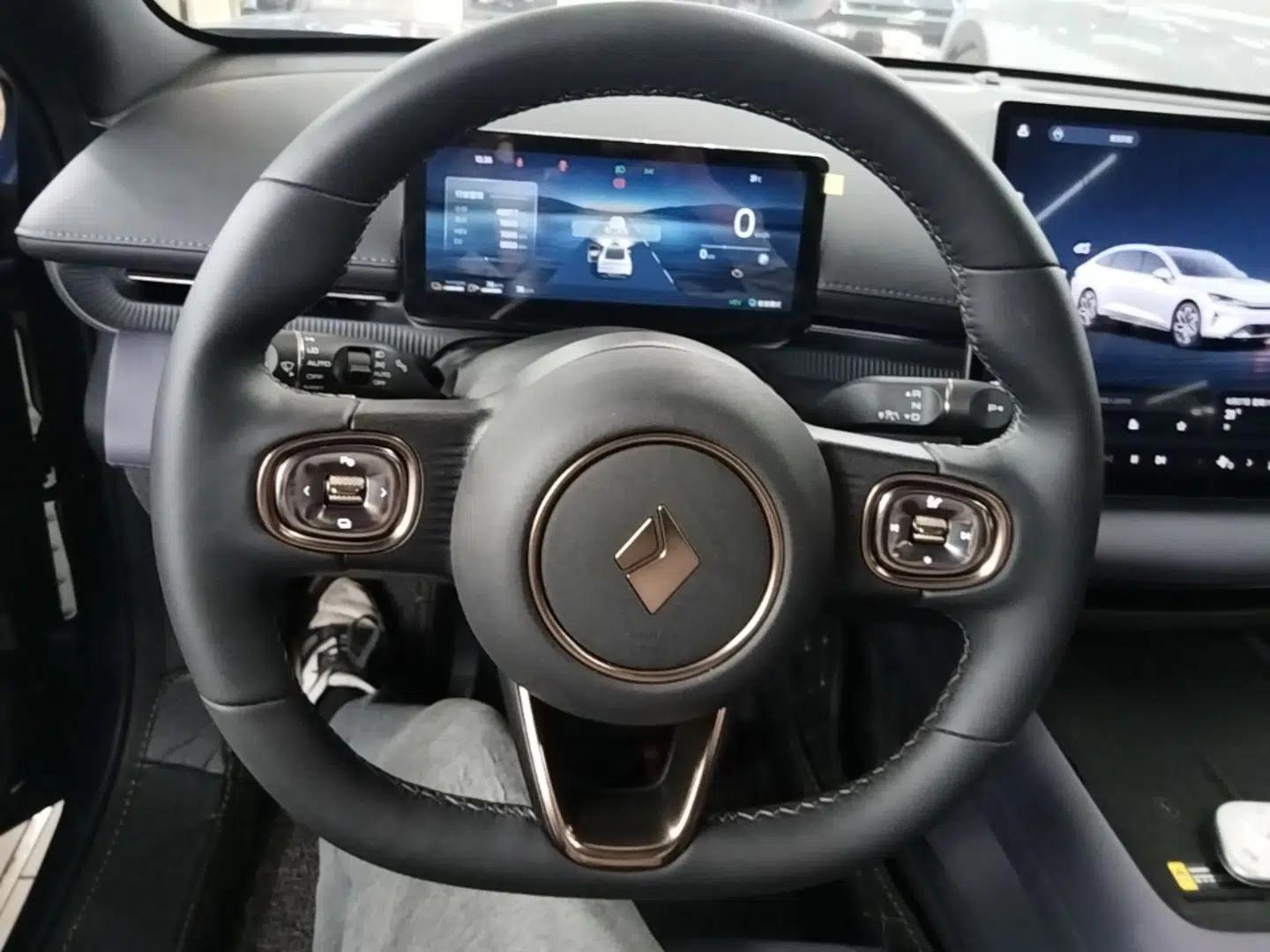 Baojun Enjoy 2025 Plug-in Hybrid 140km Luxury Edition — миниатюра 13