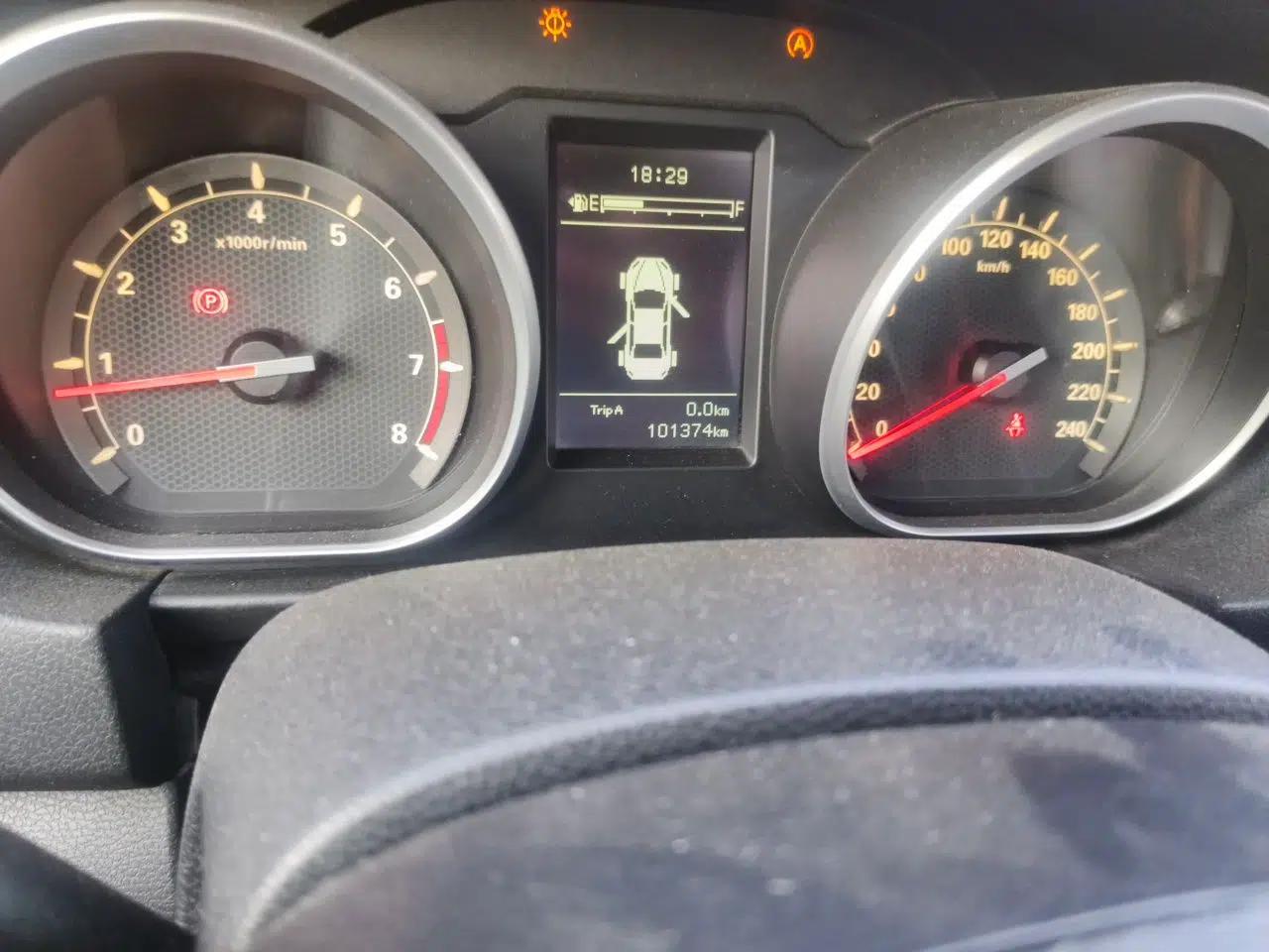 Bestune B50 2016 1.6L manual Comfort trim level — миниатюра 12