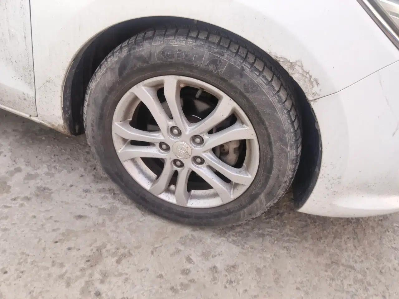 Bestune B50 2016 1.6L manual Comfort trim level — миниатюра 8