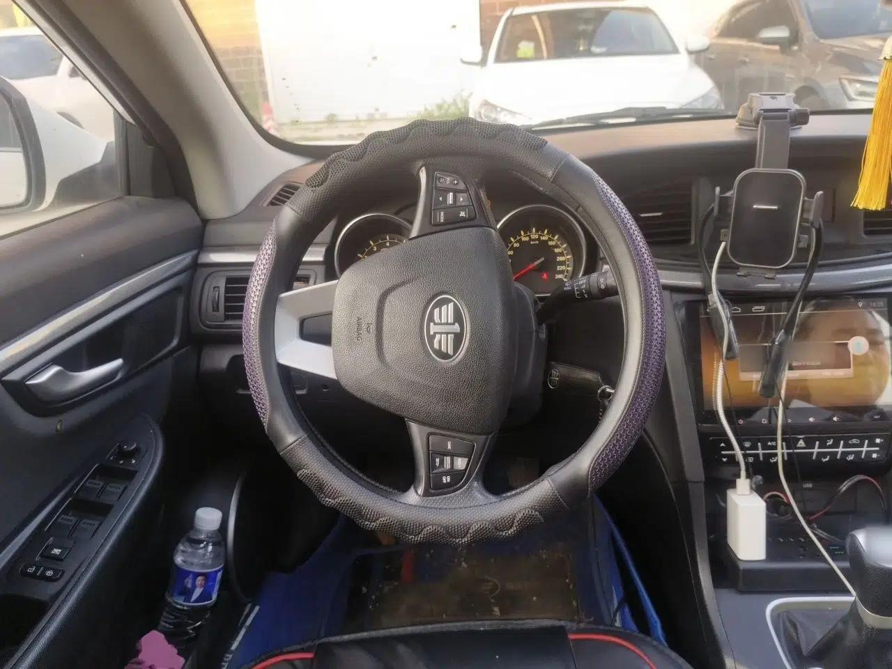Bestune B50 2016 1.6L manual Comfort trim level — миниатюра 10