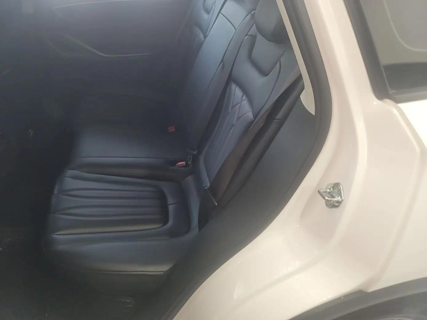 Bestune T55 2023 1.5T Automatic Leap Model — миниатюра 20