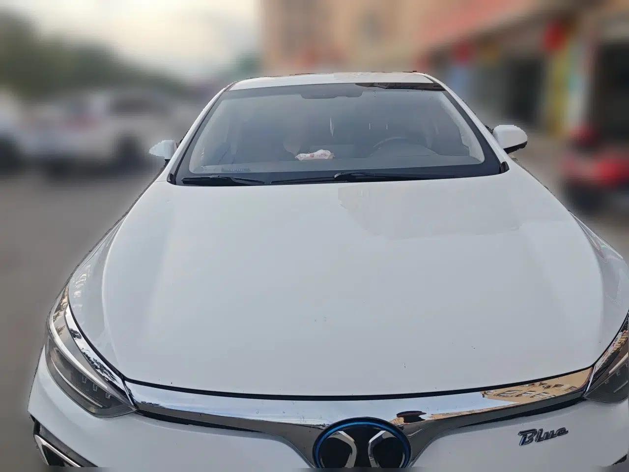 BAIC Beijing EU5 2018 R500 Smart Wind Edition — миниатюра 2