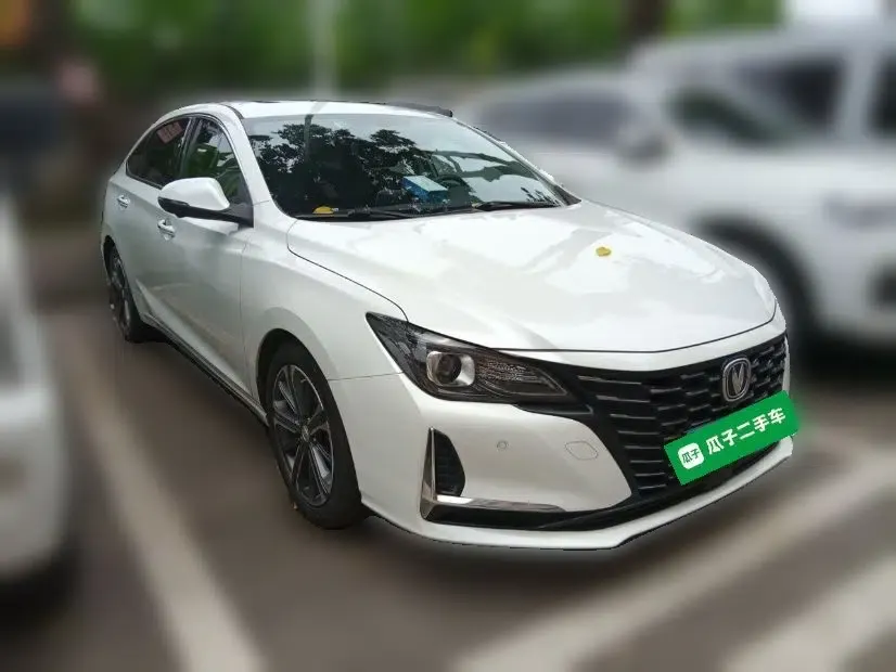 CHANGAN Ruicheng CC 2022 Blue Whale Edition 1.5T DCT Luxury Model — миниатюра 3
