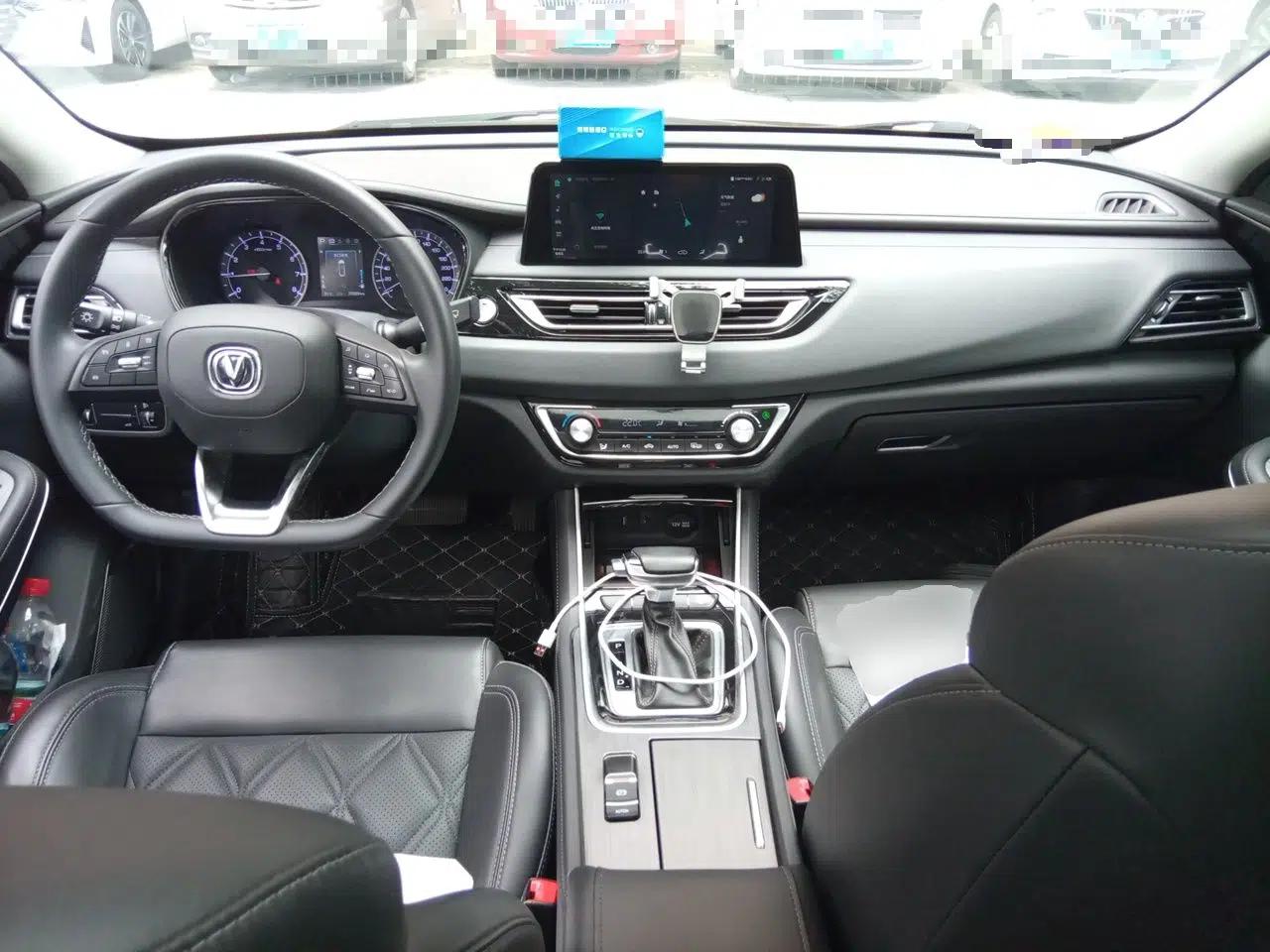 CHANGAN Ruicheng CC 2022 Blue Whale Edition 1.5T DCT Luxury Model — миниатюра 9