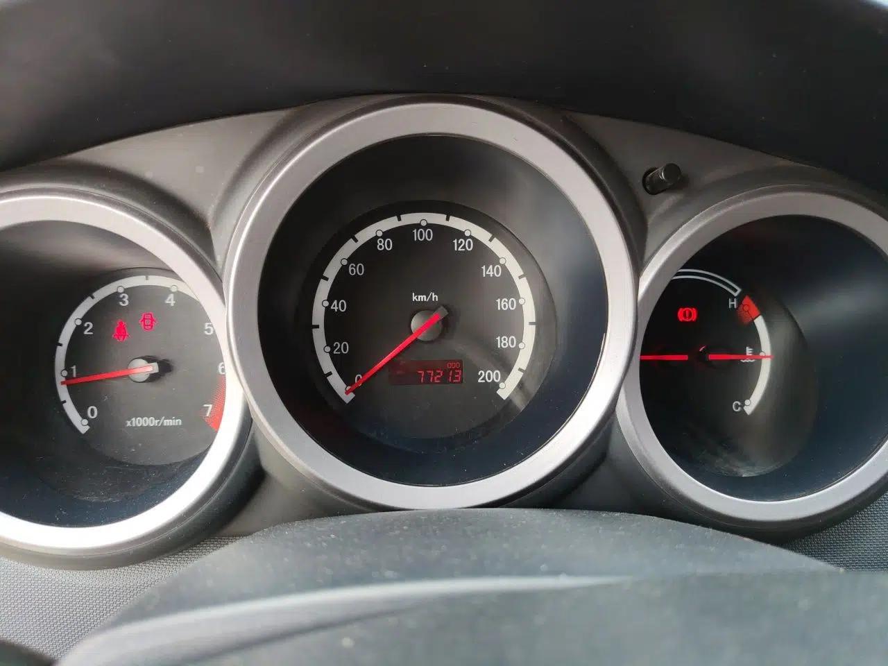 CHANGAN CX20 2011 1.3L Manual Sport Edition — миниатюра 11