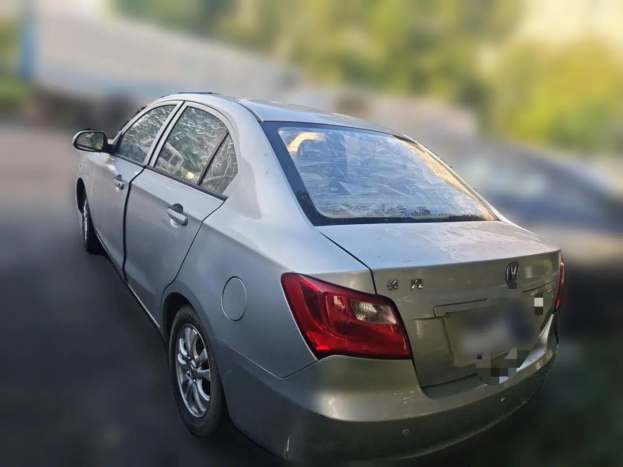 CHANGAN Alsvin V3 2012 1.3L Manual Comfort Version China IV Standard — миниатюра 4