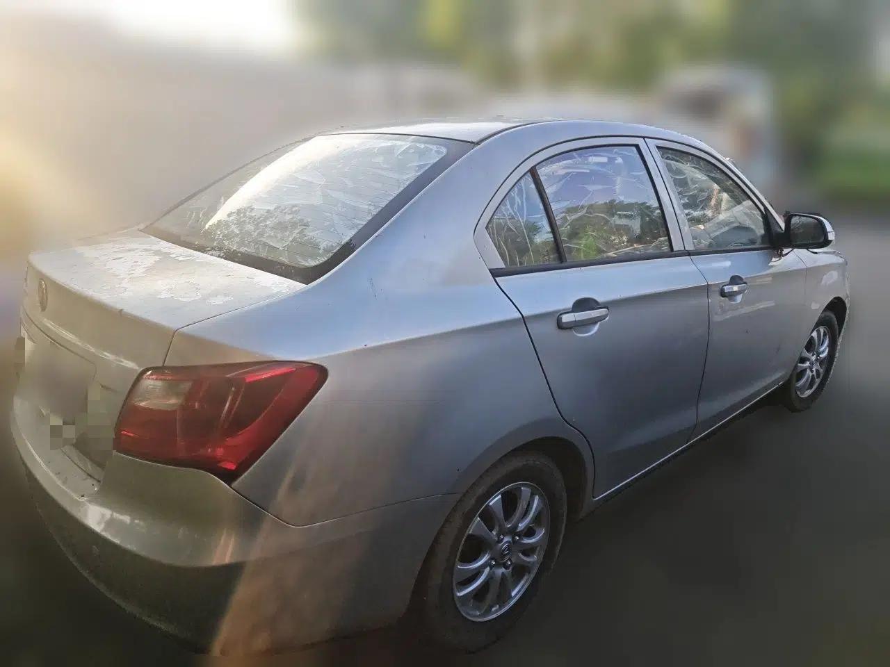 CHANGAN Alsvin V3 2012 1.3L Manual Comfort Version China IV Standard — миниатюра 6