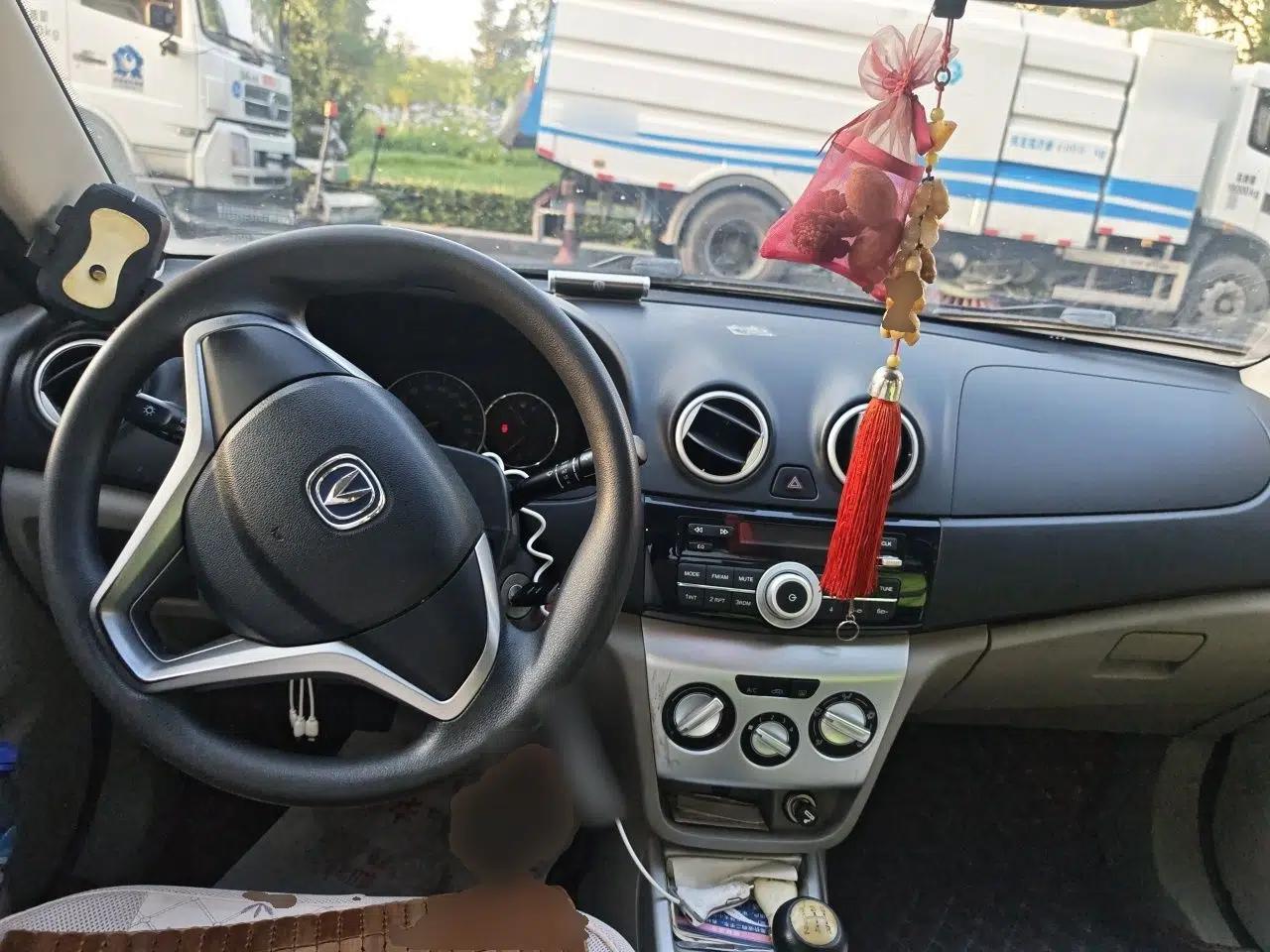 CHANGAN Alsvin V3 2012 1.3L Manual Comfort Version China IV Standard — миниатюра 9