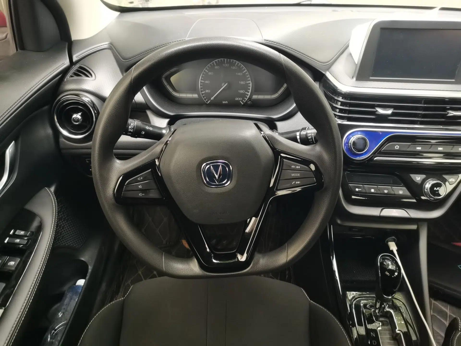 CHANGAN Alsvin 2018 1.5L DCT Comfort Version China V Standard — миниатюра 10