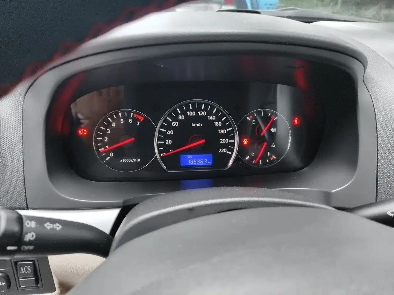 CHANGAN Alsvin V5 2012 1.5L Manual Dream Edition — миниатюра 11