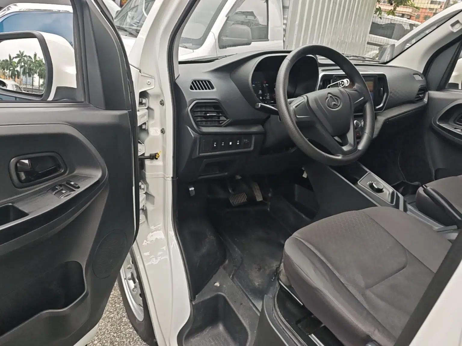 CHANGAN KAICHENG Ruixing EM80 2025 Passenger Version Comfort Edition 6-Seater 300 km Dual-Swing Doors — миниатюра 23