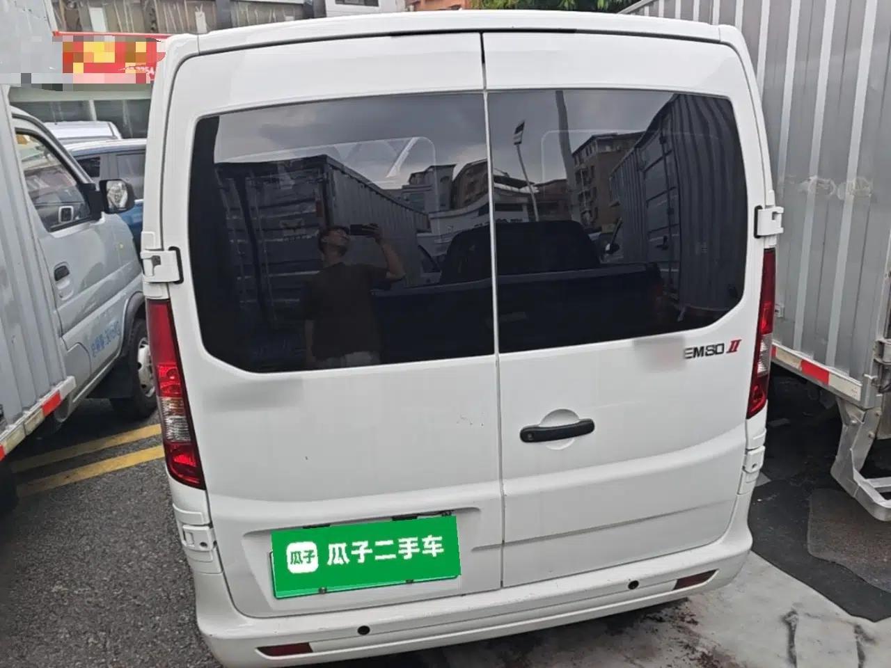 CHANGAN KAICHENG Ruixing EM80 2025 Passenger Version Comfort Edition 6-Seater 300 km Dual-Swing Doors — миниатюра 5