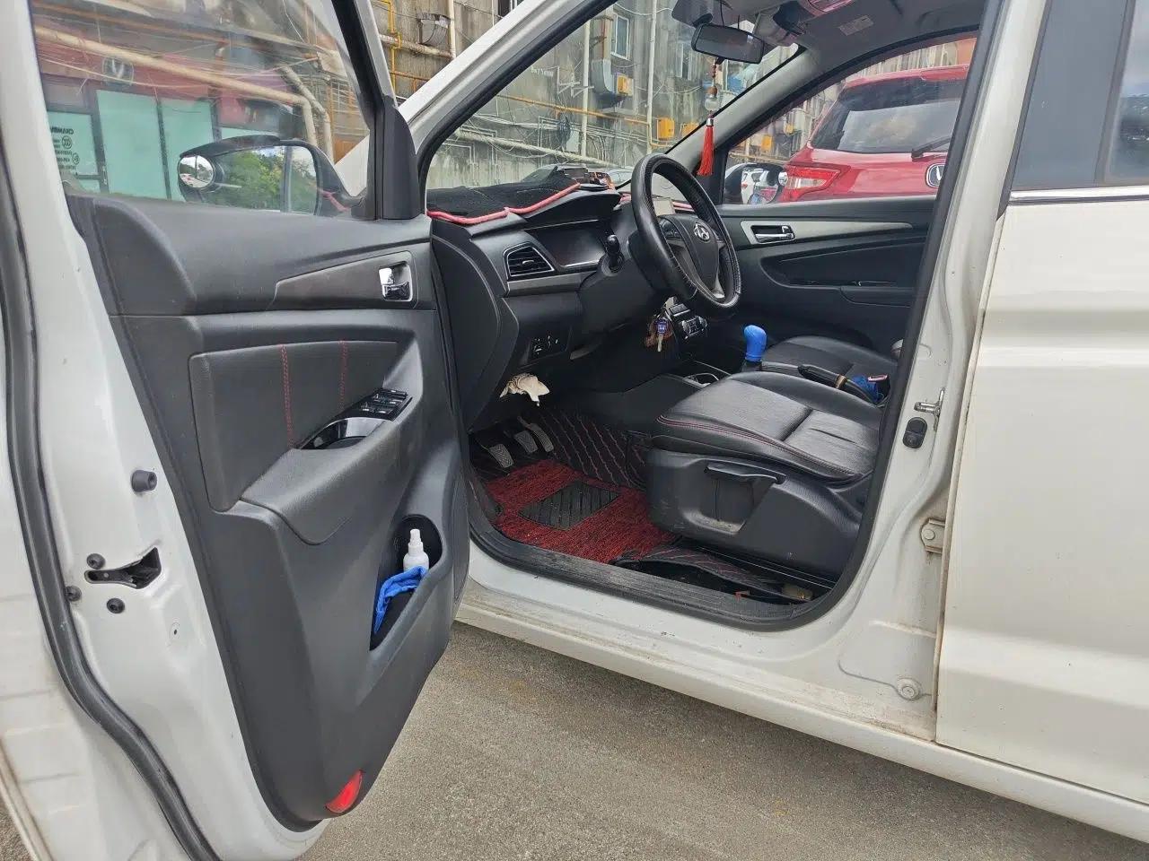 CHANGAN KAICHENG Oushang A600 2016 1.5L Manual Luxury 7-Seater — миниатюра 16