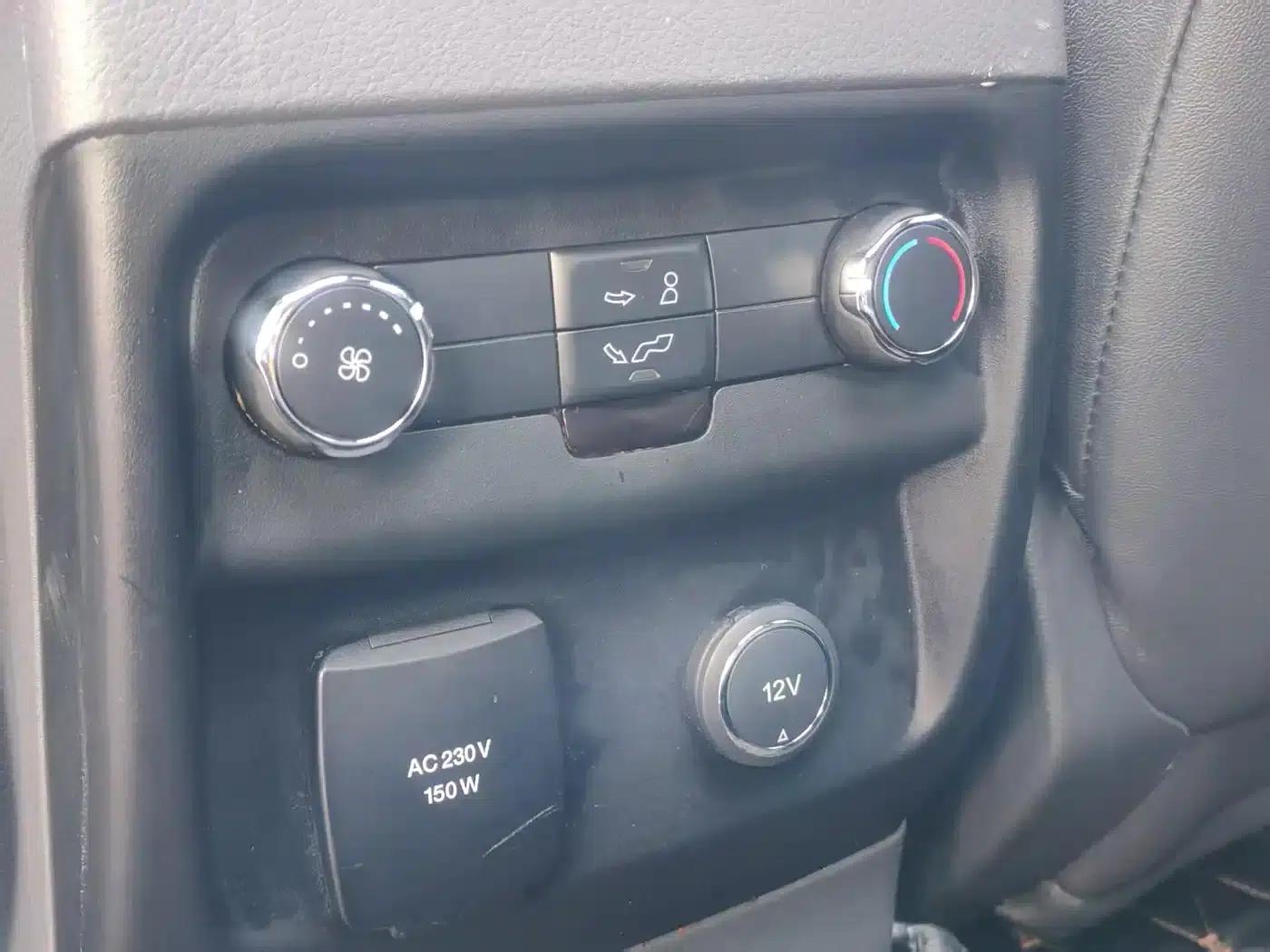 2017 Ford Everest 2.0T Gasoline Automatic 4WD Flagship Edition 7-Seater — миниатюра 13