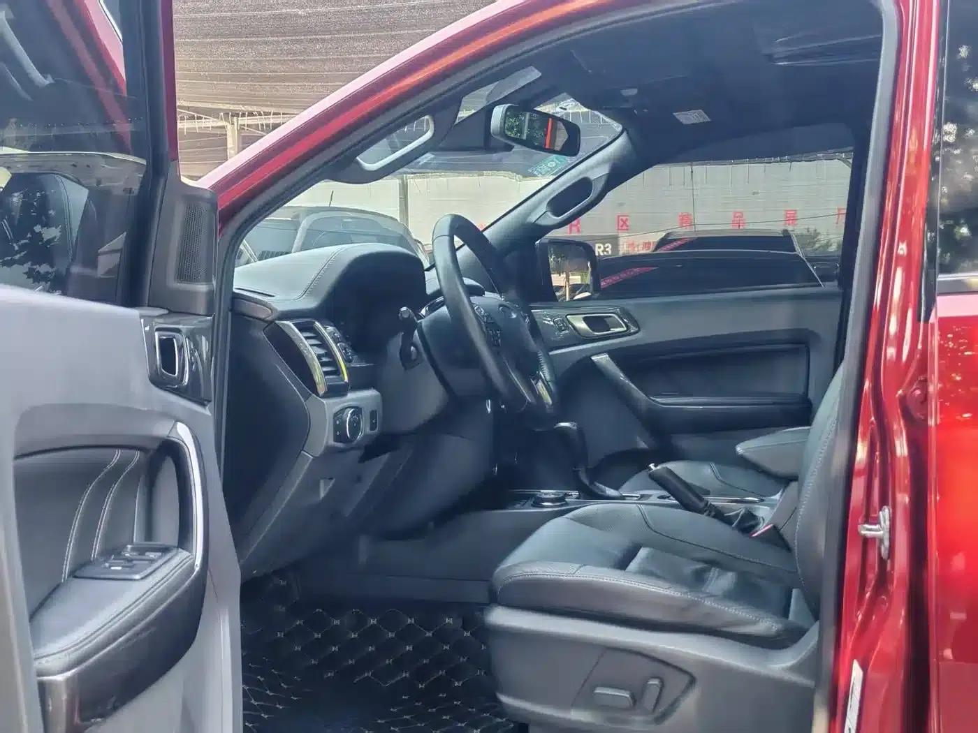 2017 Ford Everest 2.0T Gasoline Automatic 4WD Flagship Edition 7-Seater — миниатюра 4