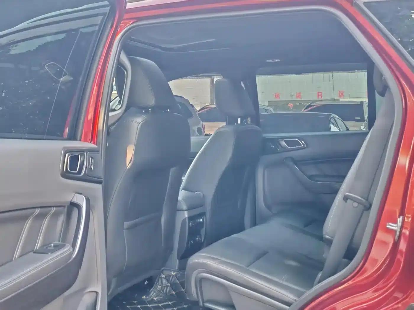 2017 Ford Everest 2.0T Gasoline Automatic 4WD Flagship Edition 7-Seater — миниатюра 5