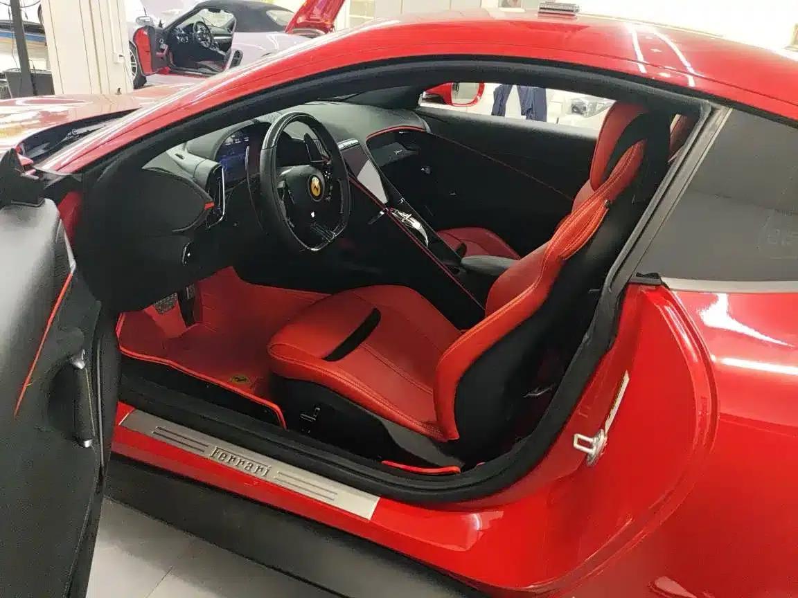 Roma 2020 3.9T V8 — миниатюра 7