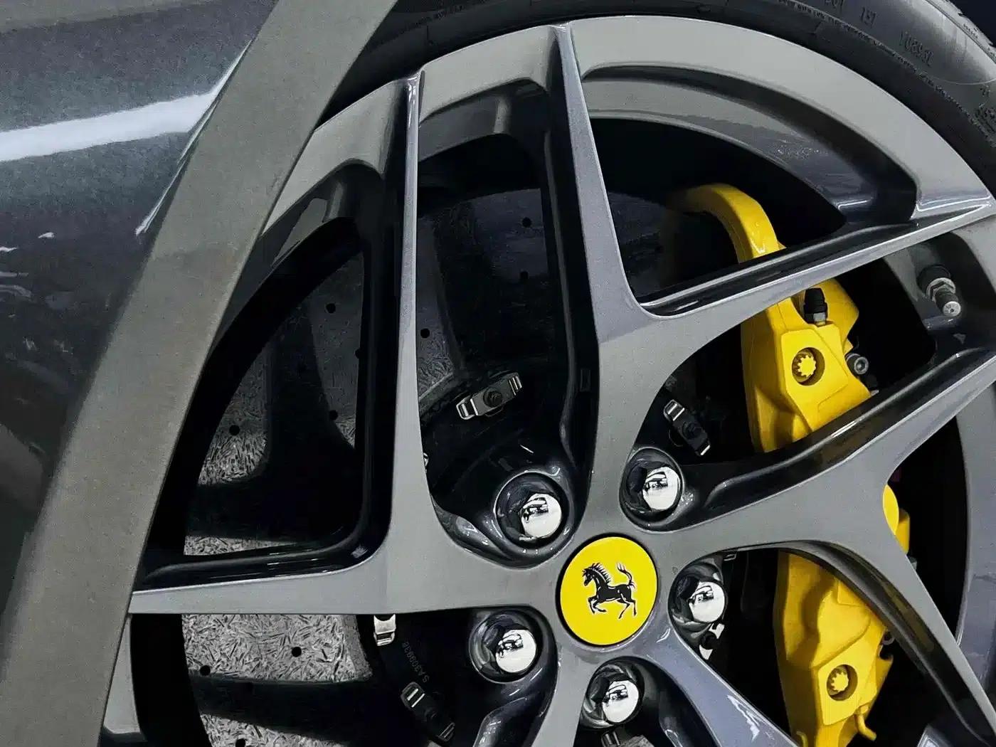 Ferrari 812 2018 6.5L Superfast — миниатюра 10