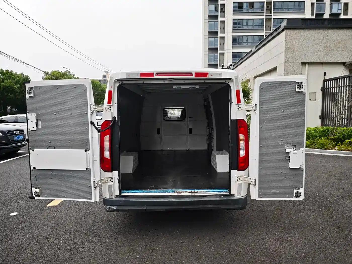 Zhilan Elf E7 2022 Standard Model 46.36kWh — миниатюра 13