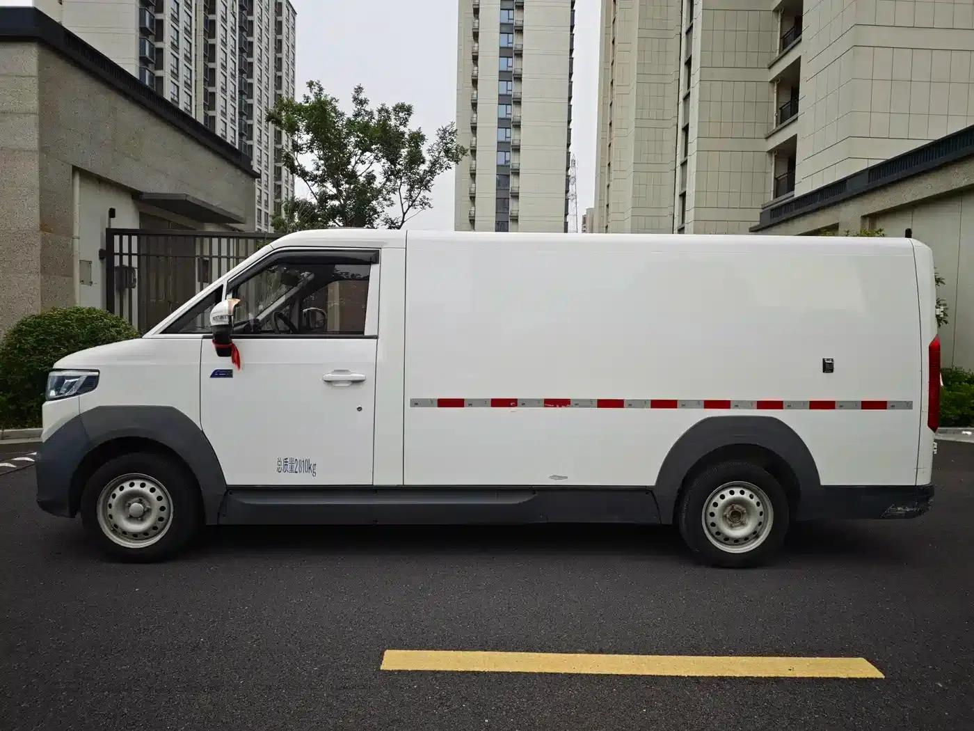 Zhilan Elf E7 2022 Standard Model 46.36kWh — миниатюра 14